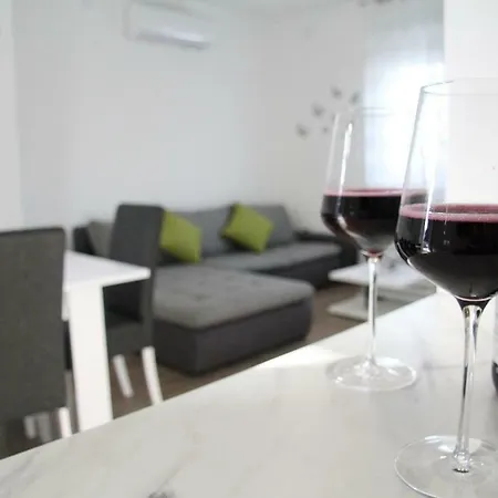 Apartman Ivana Biograd Na Moru Exterior photo